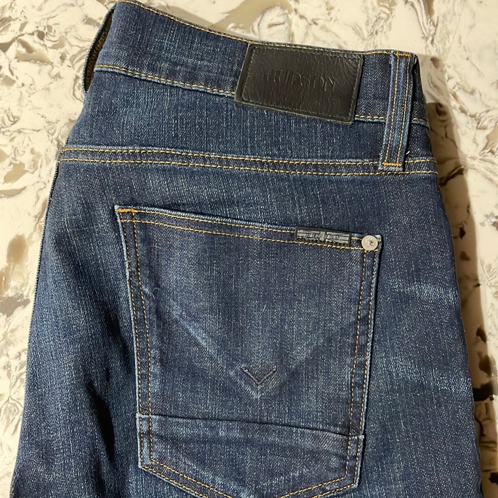 Hudson men’s relaxed skinny jeans size 32